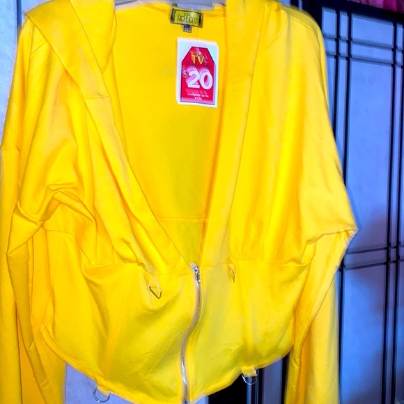 ❤️SOLD❤️Yellow jogging set - Picture 3 of 8